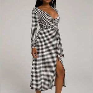 Good American Herringbone Wrap Dress Size 4 NWT
